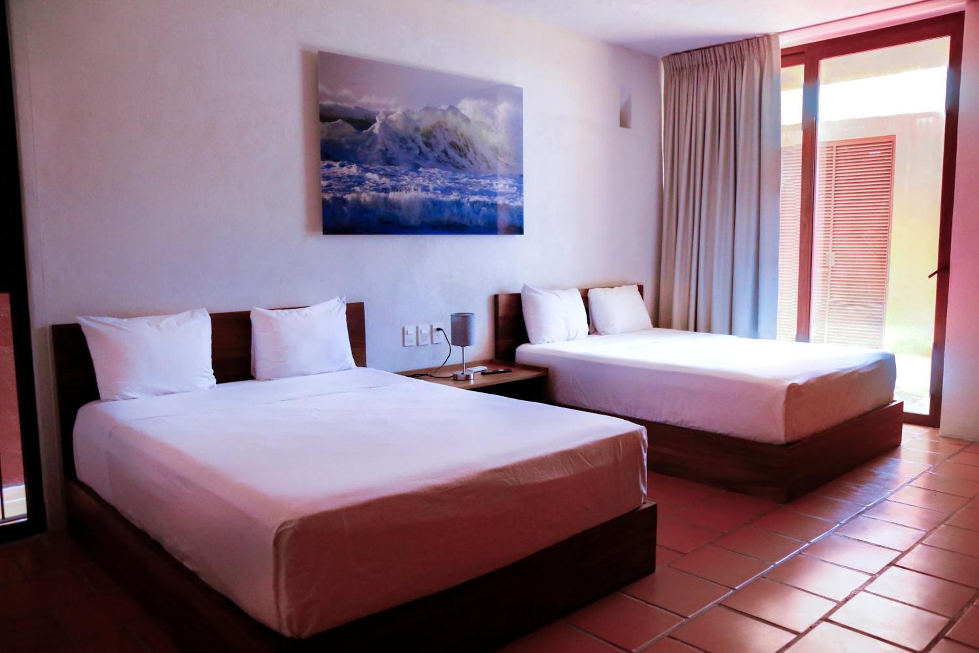 Hotel Aurelia Сан Патрисио Мелаке Екстериор снимка
