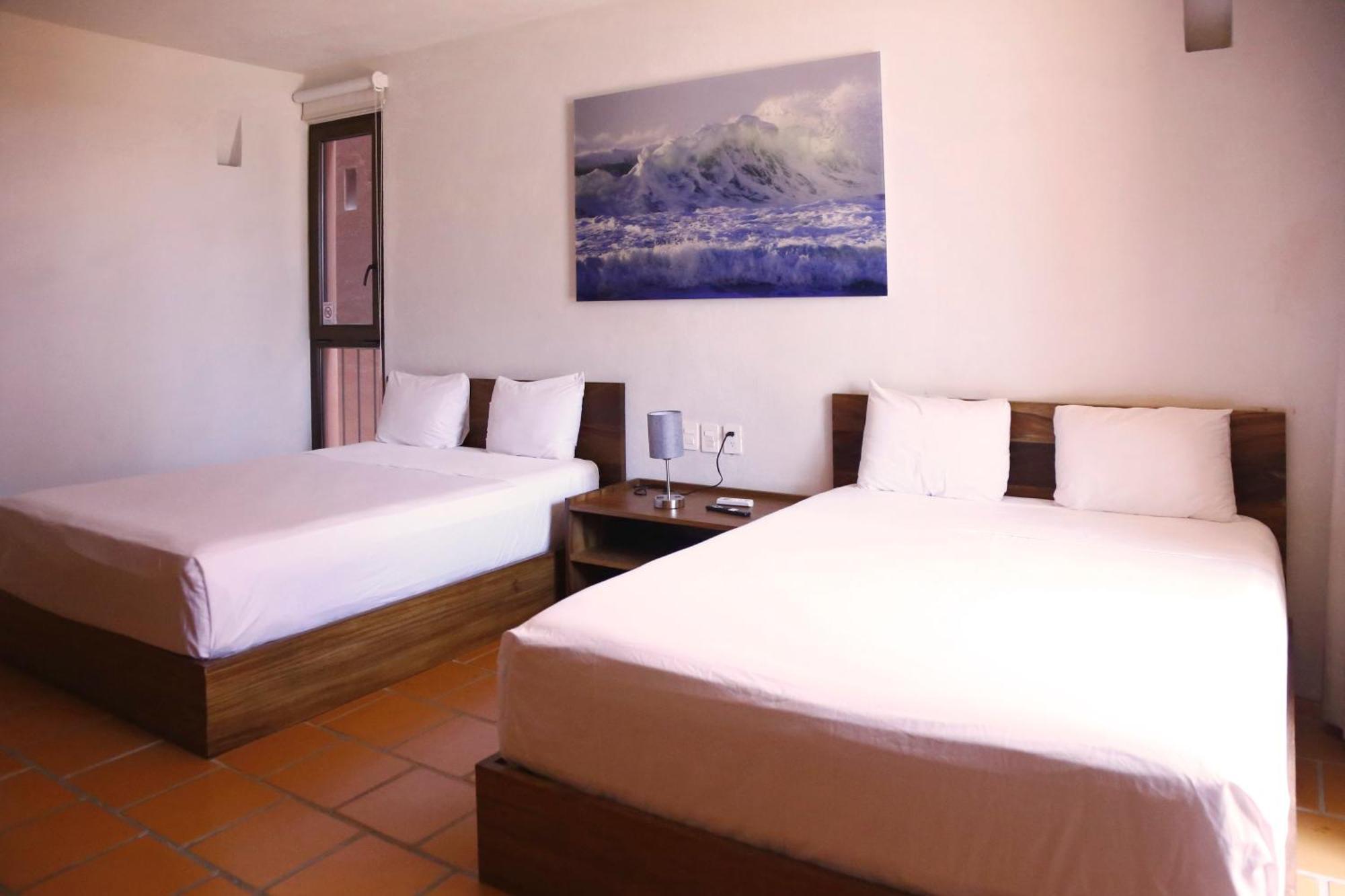 Hotel Aurelia Сан Патрисио Мелаке Екстериор снимка