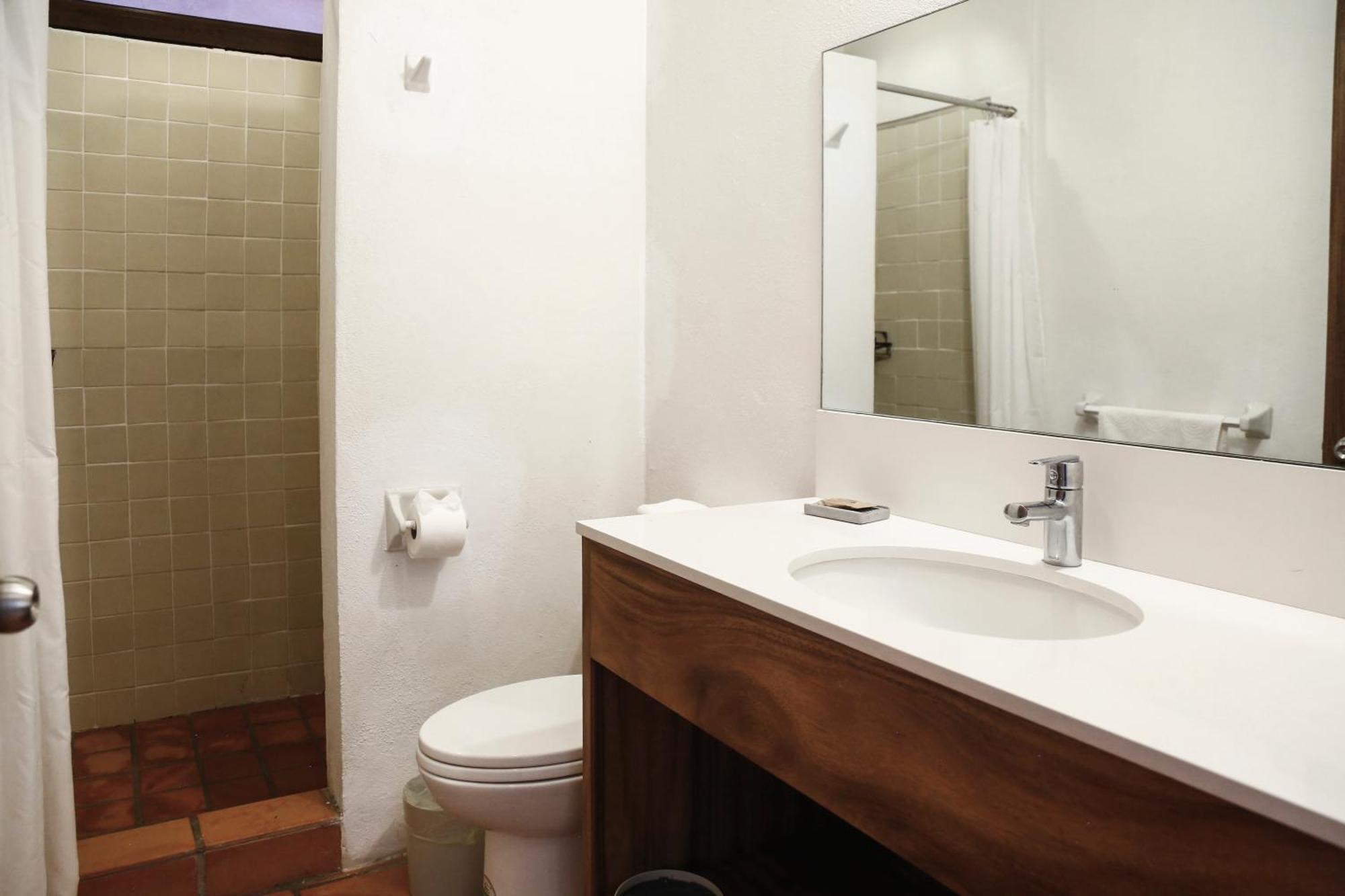 Hotel Aurelia Сан Патрисио Мелаке Екстериор снимка