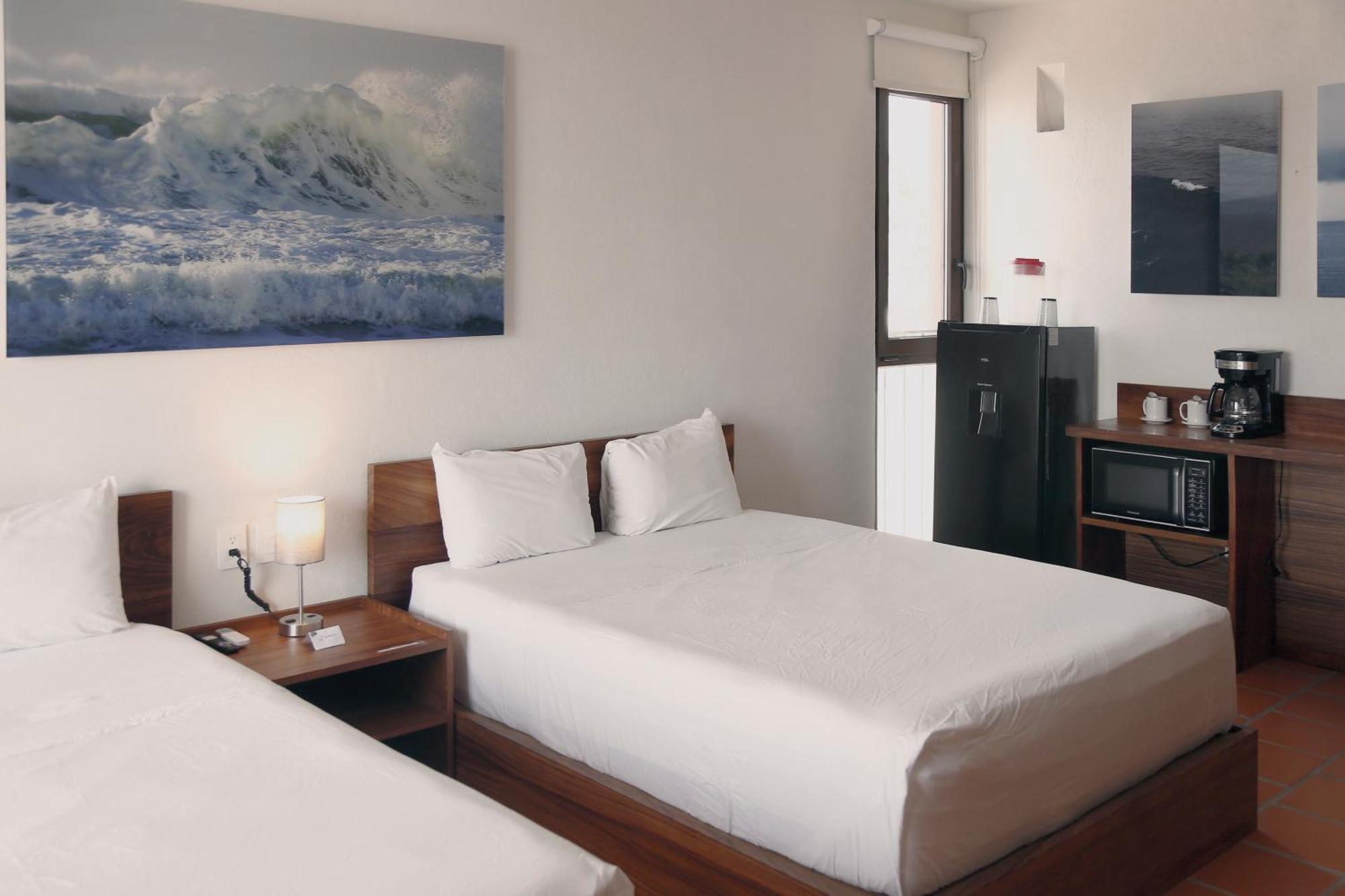 Hotel Aurelia Сан Патрисио Мелаке Екстериор снимка